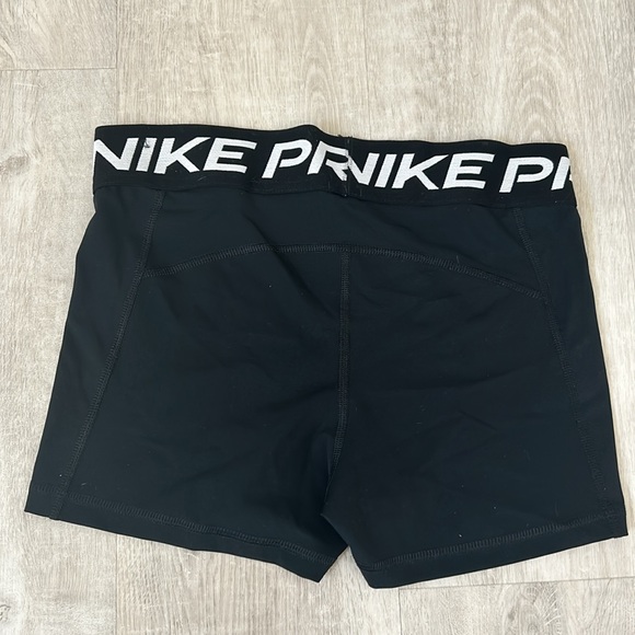 Nike Pro Spandex Shorts - Picture 2 of 2